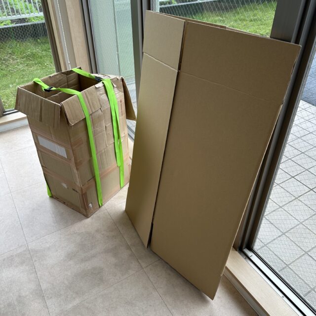 カラオケ機器を入れる　段ボール通函