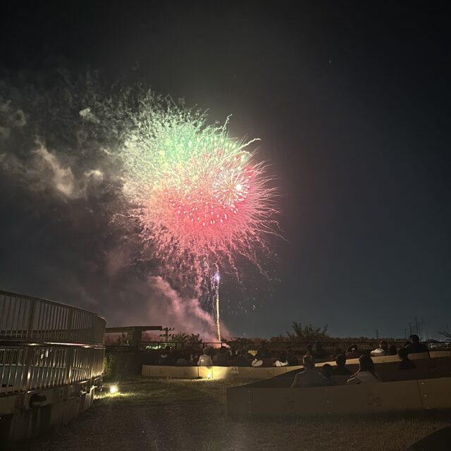 花火大会 段ボール間仕切り(パーテーション)